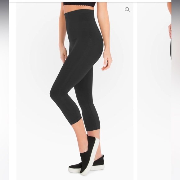 Belly Bandit Mother Trucker Black Cropped Leggings Size Small - Picture 1 of 14